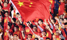 世俱杯买球:足球报谈U16国足夺冠：进攻多点开花，防线短板造战术选择困境